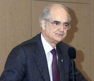 Τα πυρά Ευρωπαίων κοινοβουλευτικών δέχθηκε από την Αθήνα η πολιτική των ΗΠΑ
