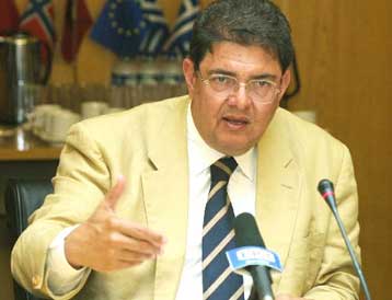 Για τις επιπτώσεις του πολέμου στις διεθνείς μεταφορές συζήτησαν Βερελής-Νάγκελ