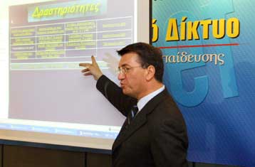 Νωρίτερα καλύπτονται φέτος οι αιτήσεις δασκάλων και καθηγητών για μετάθεση