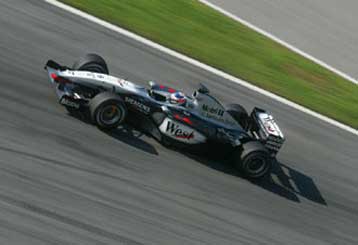 Θρίαμβος για τον Kimi Raikkonen και τη McLaren