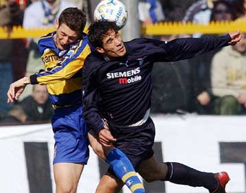 Στη σκιά της νίκης της Μίλαν, σπυδαία επικράτησει της Πάρμα