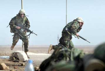 Πτώση στις μετοχές, ενισχύεται το πετρέλαιο εν μέσω ανησυχιών για παρατεταμένο πόλεμο