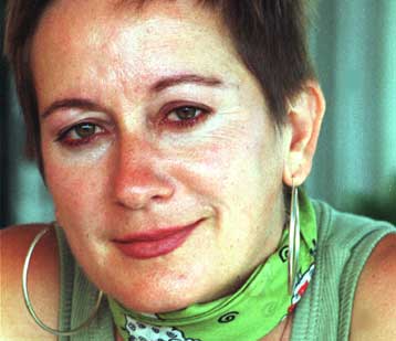 Το πρώτο παγκόσμιο βιβλίο θα γράψουν 11 ξένοι και τρεις Έλληνες συγγραφείς