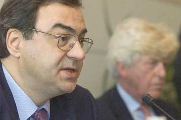 Αβέβαιο το αν συζητηθεί η διαδοχή Ντούιζενμπεργκ στο Ecofin, λέει ο Ν.Χριστοδουλάκης