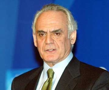 Προσωρινά τα προβλήματα του ελληνικού τουρισμού, υποστηρίζει ο Ακης Τσοχατζόπουλος