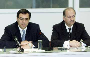 «Ανοιγμα» 856 εκατ. ευρώ σε έσοδα και δαπάνες τον Ιανουάριο