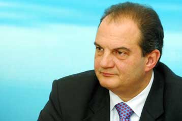 Συνάντηση Σιράκ-Καραμανλή με αντικείμενο το μέλλον της ΕΕ μετά τις εξελίξεις στο Ιράκ