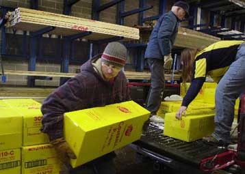 Στάσιμες οι καταναλωτικές δαπάνες στις ΗΠΑ το Φεβρουάριο