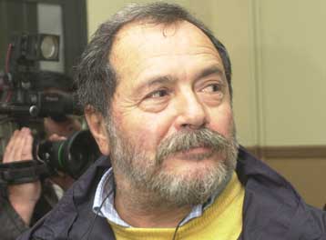 Επίθεση με μολότοφ εναντίον του αυτοκινήτου του δημοσιογράφου Ν.Κακαουνάκη