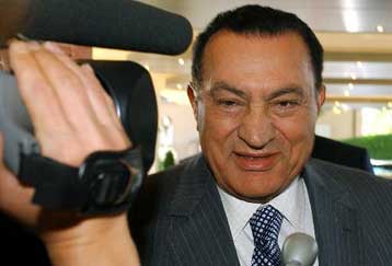 Ο πόλεμος θα δημιουργήσει νέους Μπιν Λάντεν, προειδοποιεί ο πρόεδρος της Αιγύπτου