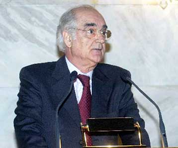 Η Ενωμένη Ευρώπη ένας από τους στόχους του πολέμου στο Ιράκ, τονίζει ο Απ.Κακλαμάνης