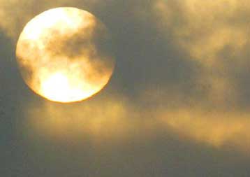 Ο πόλεμος στο Ιράκ οδηγεί σε επιβράδυνση την παγκόσμια οικονομία το δεύτερο τρίμηνο