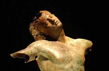 Στην ιταλική Βουλή εκτίθεται αρχαίο ελληνικό αγάλμα που αποδίδεται στον Πραξιτέλη