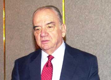 Συνθήκες «αντίστροφης υπερβολής» επικρατούν στις αγορές, δηλώνει ο Θ.Καρατζάς