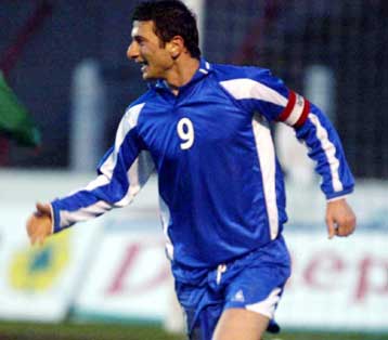 Την επιστροφή στην Ελλάδα επιθυμεί ο σκόρερ της εθνικής Ελπίδων, Παπαδόπουλος