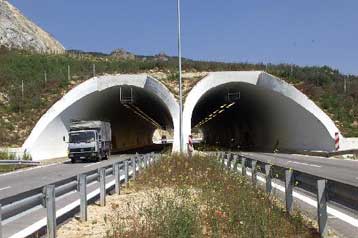 Στα 1,28 δισ. ευρώ οι πληρωμές του Προγράμματος Δημόσιων Επενδύσεων το α΄τρίμηνο