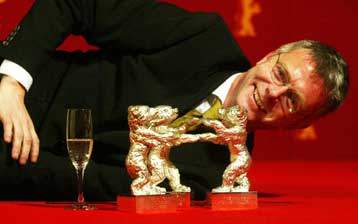 Μετά τις «Ώρες» ο Στίβεν Ντάλντρι σκηνοθετεί το μυθιστόρημα «Διορθώσεις»