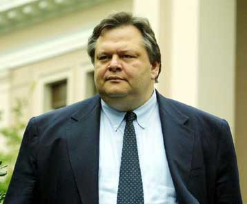 Έχουμε υποχρέωση να επαναθεμελιώσουμε το ρόλο του ΟΗΕ, τονίζει ο υπουργός Πολιτισμού