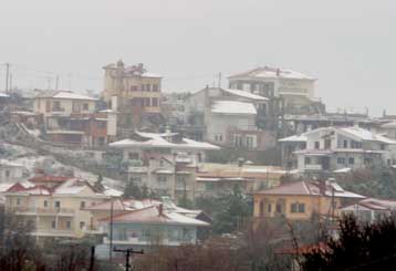 Προβλήματα λόγω χιονιού στη Μακεδονία – Κλειστό το πορθμείο της Θάσου