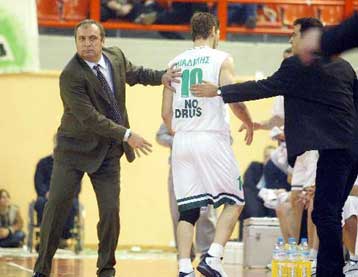 Εγκαταλείπει τον Μακεδονικό για τη Βαλένθια ο Παναγιώτης Λιαδέλης