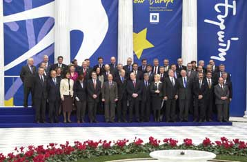 Αργία για τον δημόσιο τομέα η Τετάρτη 16 Απριλίου