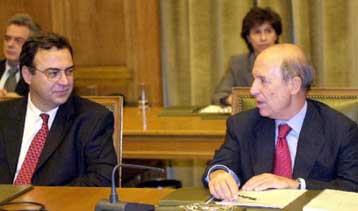 Αγωνία στην κυβέρνηση για πληθωρισμό, ελλείμματα και επενδύσεις