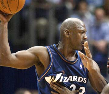 Απομακρύνεται το όνειρο των πλέι οφ για τους Ουίζαρντς του Μάικλ Τζόρνταν