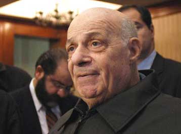 Νέα επίθεση Ντενκτάς με αφορμή την επικύρωση της ένταξης της Κύπρου στην ΕΕ