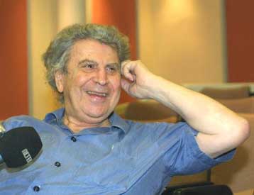 Έντονα επικριτικός ο Μίκης Θεοδωράκης για τη στάση ευρωπαϊκών χωρών έναντι του Ιράκ