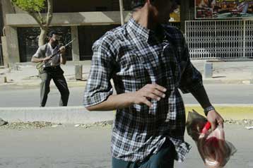 Απαγόρευση κυκλοφορίας επιβάλλουν οι αμερικανικές δυνάμεις στην ιρακινή πρωτεύουσα