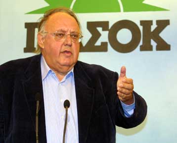 Το ΠΑΣΟΚ πρέπει να πάει στις εκλογές με Σημίτη, τονίζει ο Θ.Πάγκαλος από τα Τρίκαλα