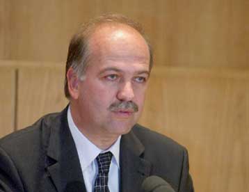 Αμελητέα η επίδραση των τιμολογίων των ΔΕΚΟ στον πληθωρισμό, υποστηρίζει η κυβέρνηση