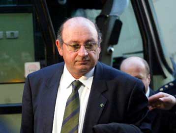 Πρώτα η Καλλιθέα και ο ΟΦΗ και μετά ο Ολυμπιακός, είπε στους παίκτες του ο Μαρκαριάν