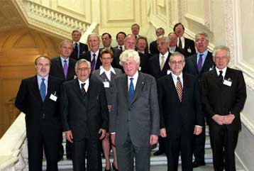 Στο 2,4% ο πληθωρισμός στην ευρωζώνη το Μάρτιο – Αυξήθηκε η βιομηχανική παραγωγή