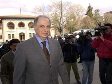 Επέστρεψε στη Βαγδάτη ο αρχηγός του Ιρακινού Εθνικού Κογκρέσου, Αχμάντ Τσαλαμπί