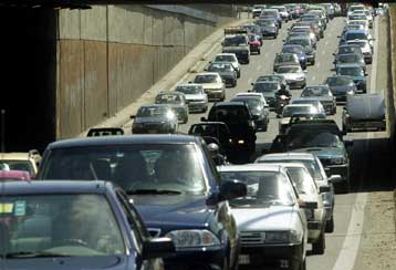 Σε ισχύ από την Παρασκευή τα έκτακτα μέτρα της Τροχαίας