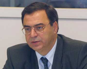 Απελευθέρωση ωραρίου και επαγγελμάτων για την επιτάχυνση του ρυθμού ανάπτυξης