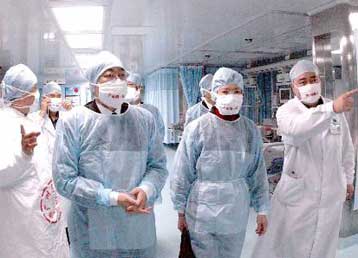 Αυστηρά μέτρα στην Κίνα για την αντιμετώπιση του SARS – Ανησυχία στη νοτιοανατολική Ασία