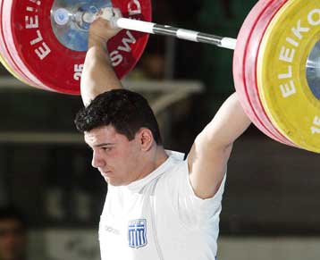 Καλή εμφάνιση του Κουρτίδη, πρώτος στο β γκρουπ των 94κ.