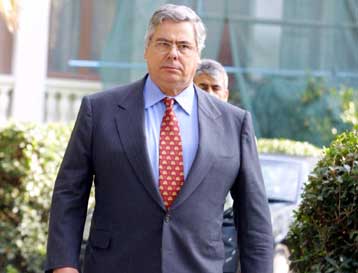 Πιθανό το ενδεχόμενο πρόωρης προσφυγής στις κάλπες κατά τον Μιλτιάδη Έβερτ