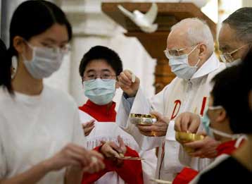 Μεγάλες διαστάσεις παίρνει η επιδημία του SARS – Ακόμη επτά νεκροί στο Χονγκ Κονγκ