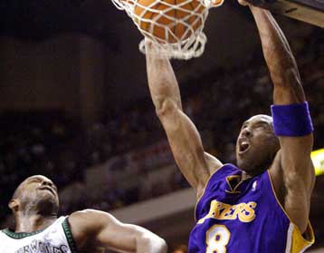 Εντυπωσιακό το πέρασμα των Λέικερς από τη Μινεσότα και 1-0 επί των Τίμπεργουλβς