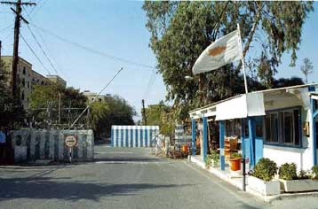 Την εξαγγελία Ντενκτάς για «ελεύθερη διακίνηση» εξέτασε το Εθνικό Συμβούλιο της Κύπρου