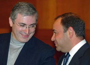 Την τέταρτη μεγαλύτερη πετρελαϊκή εταιρεία στον κόσμο δημιουργούν Yukos-Sibneft