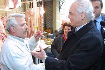 Σειρά μέτρων από το ΥΠΑΝ για τις λαϊκές αγορές – Στις 10 Μαΐου το Παρατηρητήριο Τιμών