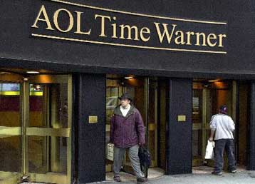Στην κερδοφορία επέστρεψε η AOL Time Warner το πρώτο τρίμηνο