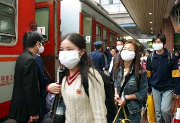 Αποφυγή των ταξιδιών σε Πεκίνο, κινεζικό προάστιο Σανζί και Τορόντο συστήνει ο ΠΟΥ