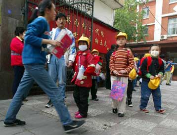 Σε καραντίνα θέτει το Πεκίνο τα θύματα του SARS