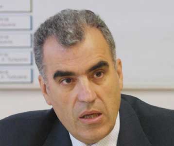 «Ψαλίδι» σε πρόωρες συντάξεις χωρίς αλλαγή των ορίων ηλικίας προαναγγέλει ο Δ.Ρέππας