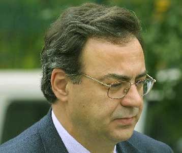 Στα 34 δισ. ευρώ εκτινάσσονται οι δανειακές ανάγκες του Δημοσίου το 2003